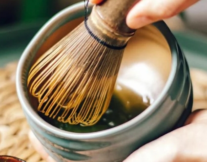 Hydrate and Heal Naturally: The Amazing Benefits of Organic Cleansing Drinks Intro.